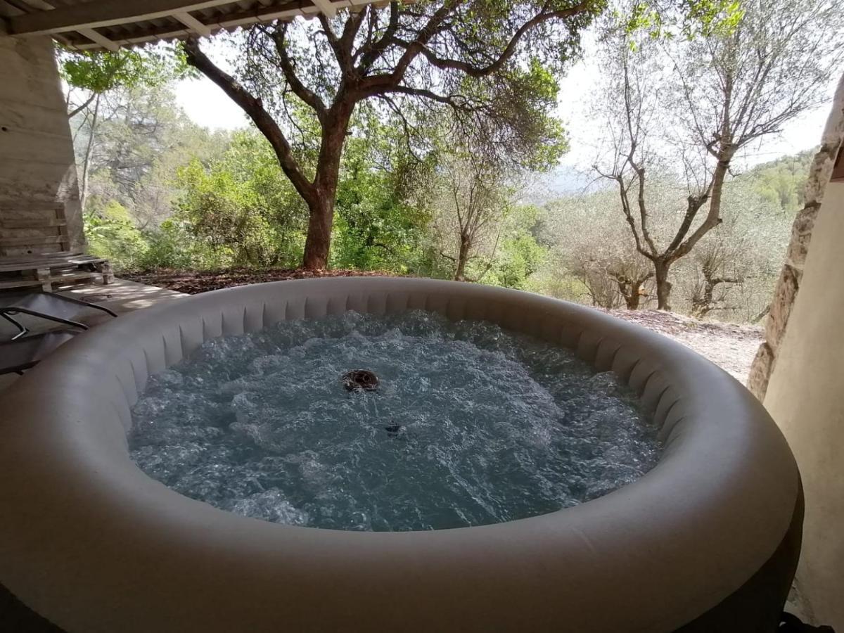 Sejour En Pleine Nature, Vue Imprenable, Jacuzzi Contes  Eksteriør billede